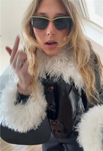 On today for a loop at @Loop Generation @KITRI @J.Crew @Swarovski @@sunglasshut @UNIQLO Europe @UNIQLO USA #fyp #ootd #margeinlondon