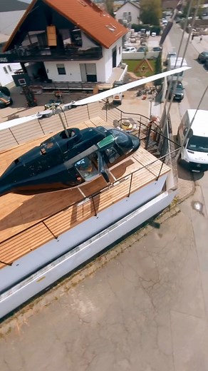 The Real Life Guys | Unser Helikopter Hotel ist eröffnet 🚁 📸 @ds.aerial | Instagram