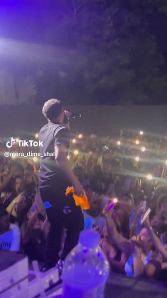 #sombra #sombrilla #rip #losdiablosdelloren #freecdobleta #viral #envivo #neonparty #puertorico🇵🇷