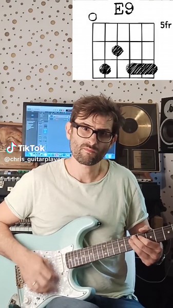 the most funky chord ever. Quick funky Guitar lesson not only for beginners. funky Guitar lesson #electricguitar #funkyguitar #prince #jamesbrown #easyguitar #guitarlessons #guitarlesson #guitartok #learnguitarontiktok #beginerguitarlesson #guitartabs #tabulature #guitartutorial