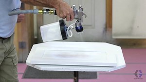 The new features on the Finishpro HVLP sprayers are designed to make fine finish spraying easy. More info on www.graco.com/hvlp2 | Graco Contractor Equipment - EMEA