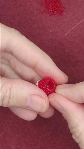 Beaded Small Santa's Hat Earrings Tutorial - Peyote Stitch Pattern - by Tiszi