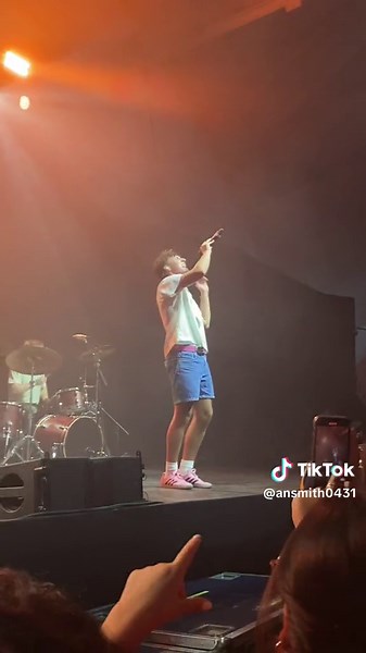 Thomas Day Live Concert Highlights