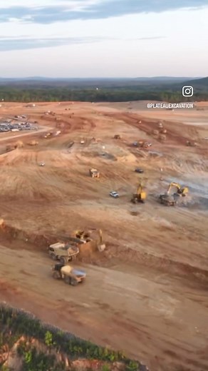 Moving dirt across the Southeast for over 40 years. #plateauexcavation