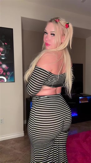 Vanna rose (@vannaroseee)’s videos with original sound - smi.le.mp3