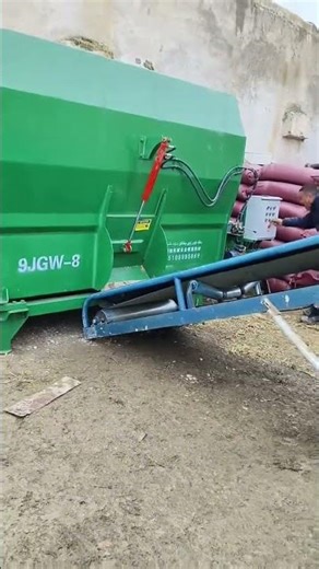 TMR Mixer Test Inside View | Mixing Process & Conveyor Belt Output