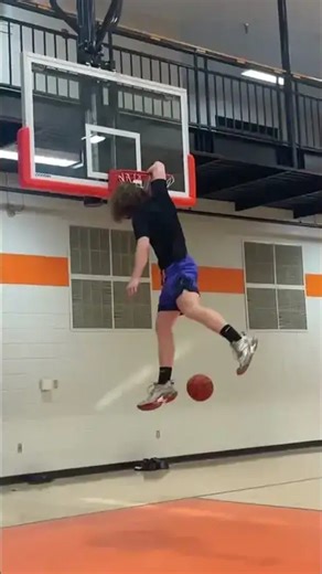 Elbow hang windmill dunk!
