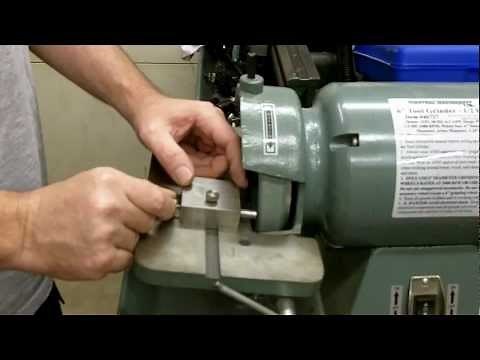 Dressing Grinding Wheels with a Diamond Dresser Jig
