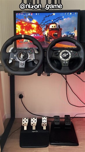 Logitech PRO vs Logitech G920 #logitechg29 #logitechg27 #logitechwheel #logitechg923 #logitechg920 #logitech #simracing | Nixon Game World