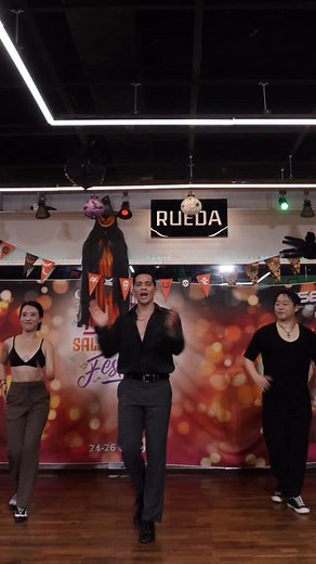 ⭐️Mambo forever workshop ⭐️ ready ❓ The incorporation of many elements and components of what we call today Mambo in 1 single line of footwork . . . Next mambo forever workshop this weekend at @phuquocsummerlatinfestival 📍 South Korea 🇰🇷 @bsbf_korea @rueda_busan 🕺 @javierescobar_slv @vivianan0115 #salsa #dance #latin #ny #mambo #salsaon2 | Javier Escobar