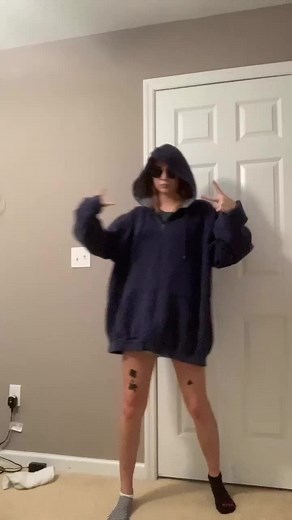 Renegade this renegade that. Can we respect our elders for a second and bring back The OG tik tok dance