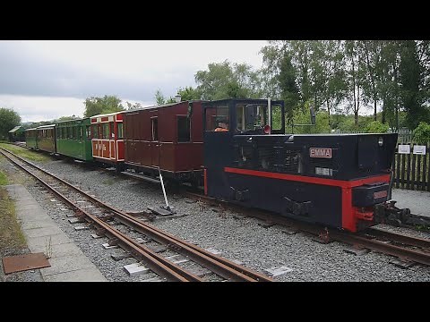 Welsh Highland Heritage railway - Porthmadog - 2 foot gauge Preserved Narrow Gauge Railway