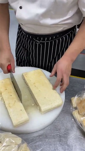 FastGrowthPlan #TrendyLifeGrowthStar #LikeabilityIncentive Program Cutting Pancakes