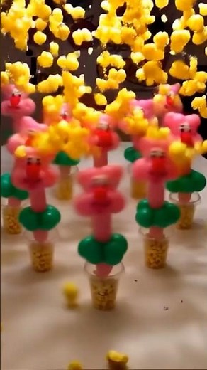 Balloon popcorn & candy cups
