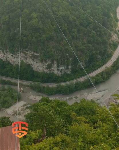 ISC ZipSpeed L Trolley for Pros - ISC ZipSpeed L Trolley: robust, high-speed performance for demanding ziplines. Upgrade your ride experience—order now. https://zurl.co/2qHnI #zipspeedL #isczipline #ziplinetrolley #ziplinepro #adventuregear | Thrill Syndicate