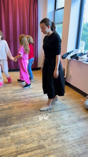 🎭 Spatial awareness is key for young actors! Learning how to use the stage — where to stand, move, and connect with others — helps performances look confident, dynamic, and professional. Every great scene starts with knowing your space! 🌟 | The Children’s Acting Academy