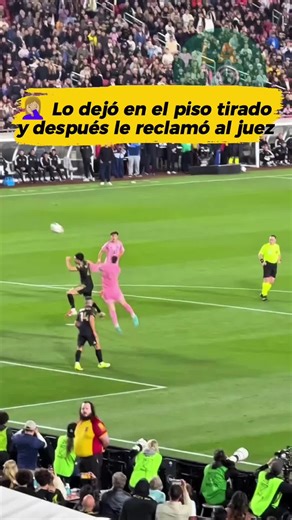 🔥 Mereció ser expulsado por esta falta y después fue y le reclamó als árbitros 🤔