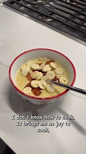 National Soup Month calls for comfort🥣 Quantum Ambassador Jill Moore might not have a lot of confidence in cooking but the iLevel® on her Quantum® power chair does provide her much control needed to reach, cook, and create in the kitchen—potato soup included. #lifeatilevel | Quantum Rehab