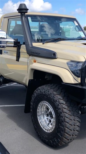 Classic Pickup Trucks! #toyota #pickup #trucks #car #cars #travel #automobile #carlover #classic