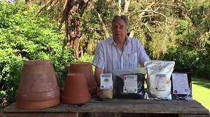 8.6K views · 110 reactions | Today’s Top Tips for giving plants and produce more of what they love ‘nutrient rich soil’ is presented by one of Diggers gardening experts and Landscape Architect, Keith Edwards. In this video Keith dispels confusion and reveals the benefits of four key soil boosting products: Rock Dust, Biochar, Diatomaceous Earth and Mycogold Beneficial Funghi. | The Diggers Club | Facebook