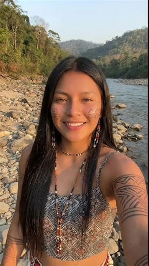 The Power of Simple Gestures in Building Understanding