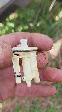 How To Clean A Plastic Carburetor (Briggs & Stratton)