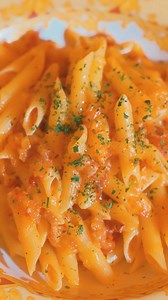 Some dishes come and go, but one will always remain a staple on our menu: Penne alla Famiglia 💛 Penne pasta tossed with prosciutto, caramelized onions, and Parmigiano Reggiano cheese. Rich, comforting, and forever a guest favorite. A La Famiglia classic, served just the way you remember it. | La Famiglia Ristorante