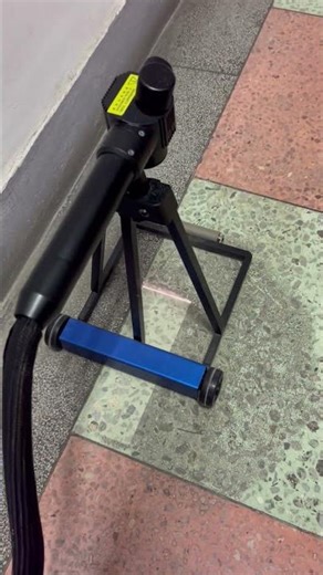 Clean the Floor with Self-profelled Laser Cleaning Machine-ZAC Laser