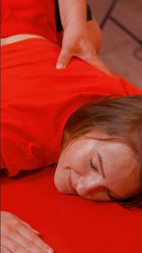 A total body reset! A manual correction and deep stretching session with Max for Ksenia