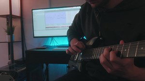 Real-time Guitar to MIDI tracking demonstration. | Jamstik