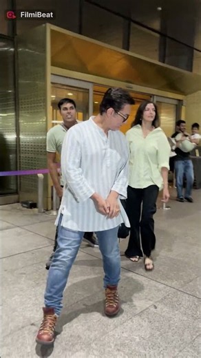 Aamir Khan Spotted with Wife Gauri Spratt After Marriage.
