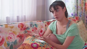 ¿Mariluz podrá superar esta gran decepción? 🌐 ¡Disfruta de esta historia de lunes a viernes! #VencerElPasado, a las 8:30 p. m. MEX #ConLasEstrellas y #ConLaFrenteEnAlto | Novelas Las Estrellas