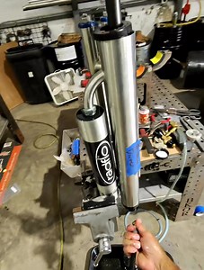67K views · 1K reactions | Make sure you get all the air out of your bypass shocks or they wont operate correctly. This video will help you if you need to open your shocks. Hit us up for all your shock needs! | Busted Knuckle Off Road | Facebook