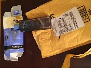 Watch Neutrogena T/Gel Therapeutic Shampoo Original Formula, Anti-Dandruff Treatment for Long-Lasting R... on Amazon Live