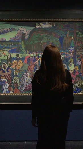 'A kaleidoscopic vision of the human experience.' 🌀 Join Michelle McMullan, Head of the Impressionist and Modern Art department in London, as she reveals the details and history behind Kandinsky’s monumental Das bunte Leben (The Colourful Life). Learn more via link in bio. 📅 20th / 21st Century: London Evening Sale | November 2026