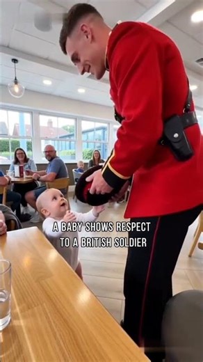 A heart-melting moment ❤. A baby saluted a U.K. soldier, and the soldier saluted back. Real love uk,