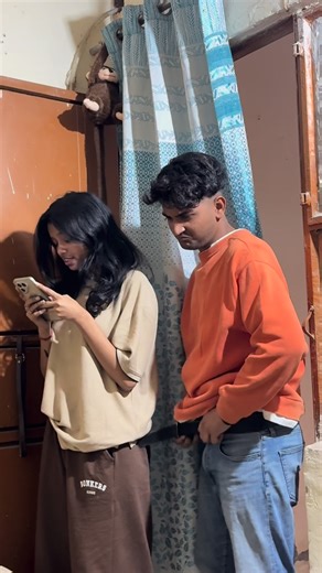 Raghav Garg on Instagram: "Pakdi gayi ❌ Pakda Gaya ✅ ( Sambhal kar Bhaiyo) #trend #reels #raghav #pyaar #dhoka"