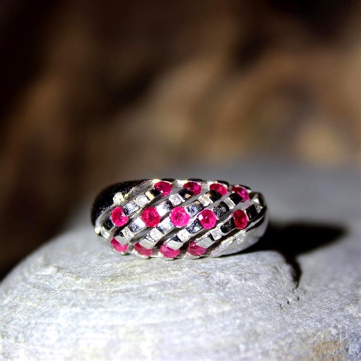 1990's Vintage Ruby Diamond Ring 10K Solid Gold Ruby Diamond Ring 4 Grams Size 7 Ruby Diamond Ruby Cocktail Ring Vintage Gold Rings Diamond - Etsy