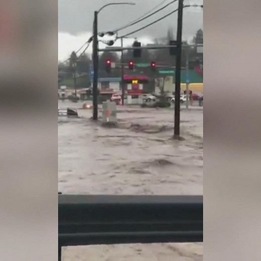 River-like floods close roads in Washington's Pullman