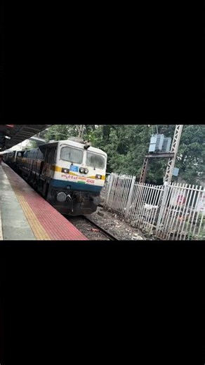 Twin WDP4D diesel locomotive arrival station #train #indianrailways #train #indianrailways #railway