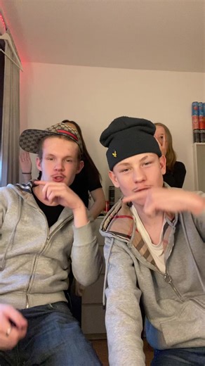 Celine C'etinté: TikTok Trends with Lovisa