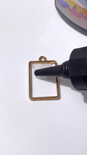 58K views · 954 reactions | Jewelry made by uv resin. #uvresin #resinauv #resinpendant #resinjewelry #SANAAA | SANAAA DIY | Facebook