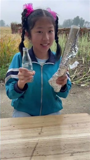 When I was a child, my mother threw away Chinese trinkets, now I secretly look for them on TikTok.