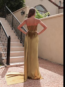 Ladies Off-Shoulder Golden Mermaid Ball Evening Gown With Chest Sexy Evening Gown