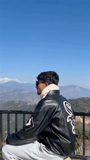 Narayan K Chhetri on Instagram: "Vanchu aaja manka kura 🌸 #facebookpostシ # #Santosh #reelsfacebook #reels #nepalisong"