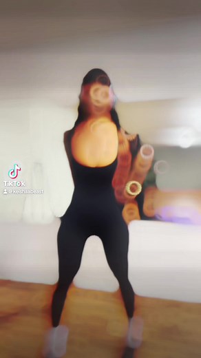 4.8K views · 709 reactions | If u got her attention u lucky cuz her dms look like the section 8 waiting list藍 | Keisha Thomas | Facebook