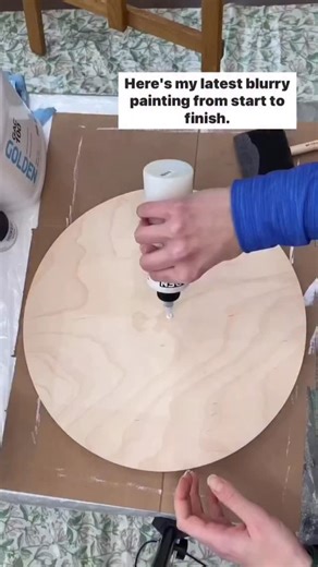 Doris Rose Art🌹 on Instagram: "“The earth laughs in flowers.” 🌼 - Ralph Waldo Emerson Here’s the process of my blurry painting ‘Perennial’ from start to finish. It’s actually not my latest blurry painting as I finished it a while ago now but I thought I’d repost it! I’ve posted a couple reposts lately as I have been so busy but I’m prepping new content for this week! This painting is like a mashup of old-school oil techniques with a contemporary twist. I was curious about capturing that soft,