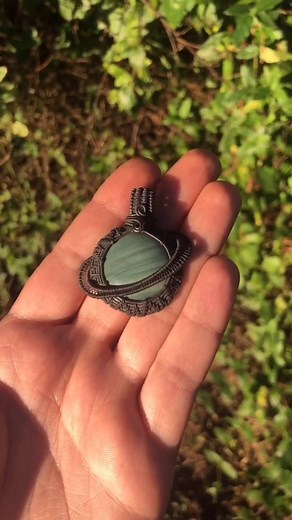 Creating a Unique Saturn Pendant with Wire Wrapping Technique