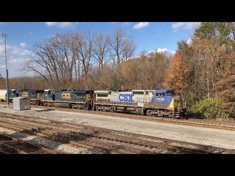 YN2 Dash-8 CSX 7836 leads L694 out of Howell Yard. Atlanta, 11/24/2025 2:14 PM