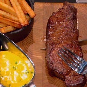 How to cook steak frites with béarnaise sauce 🥩🍟 | MasterChef World